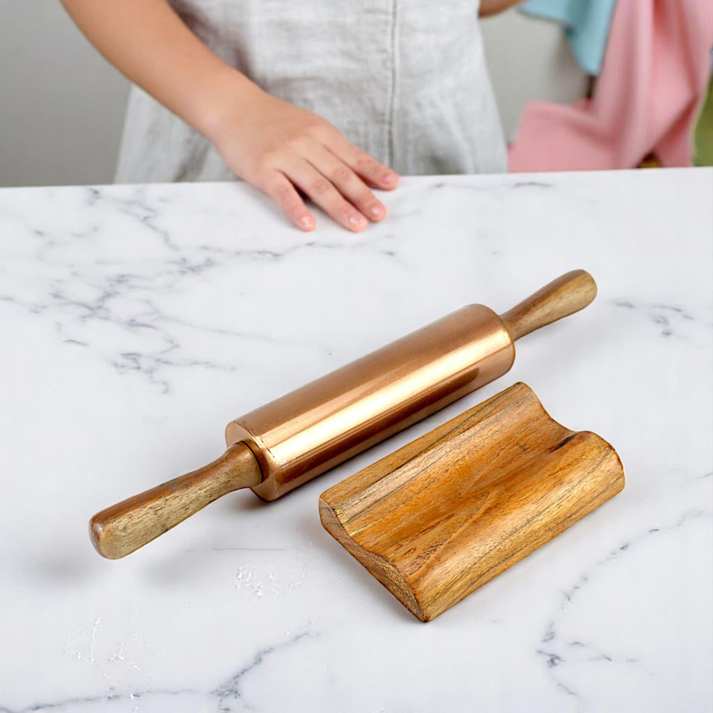 Lakkad Baaz 34.5 cm Short Wooden Rolling Pin (Belan) with Base