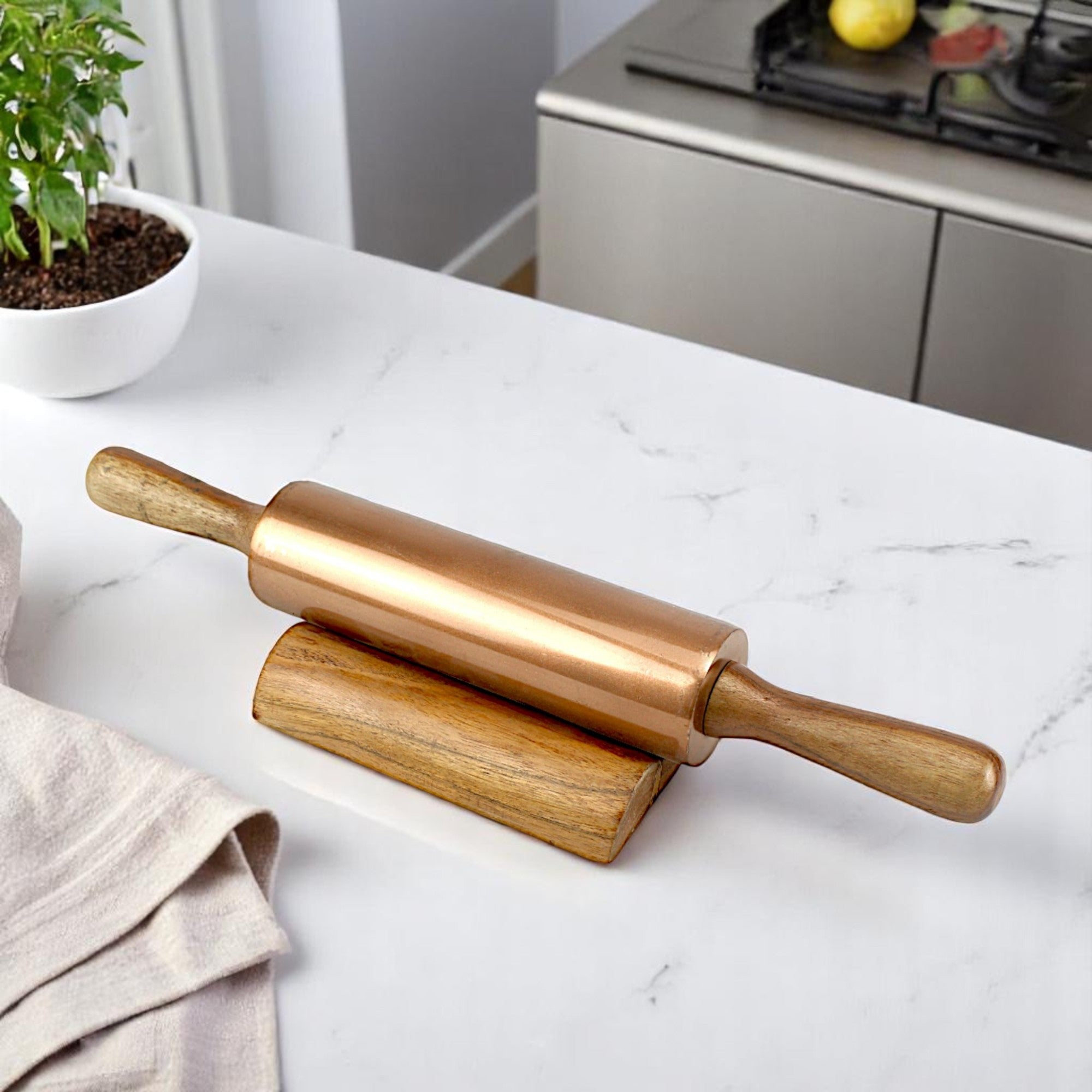 Lakkad Baaz 34.5 cm Short Wooden Rolling Pin (Belan) with Base