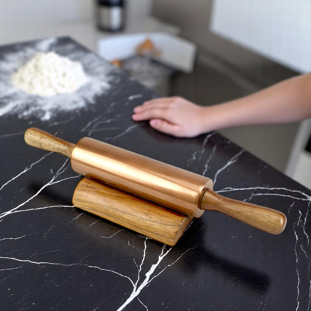 Lakkad Baaz 34.5 cm Short Wooden Rolling Pin (Belan) with Base