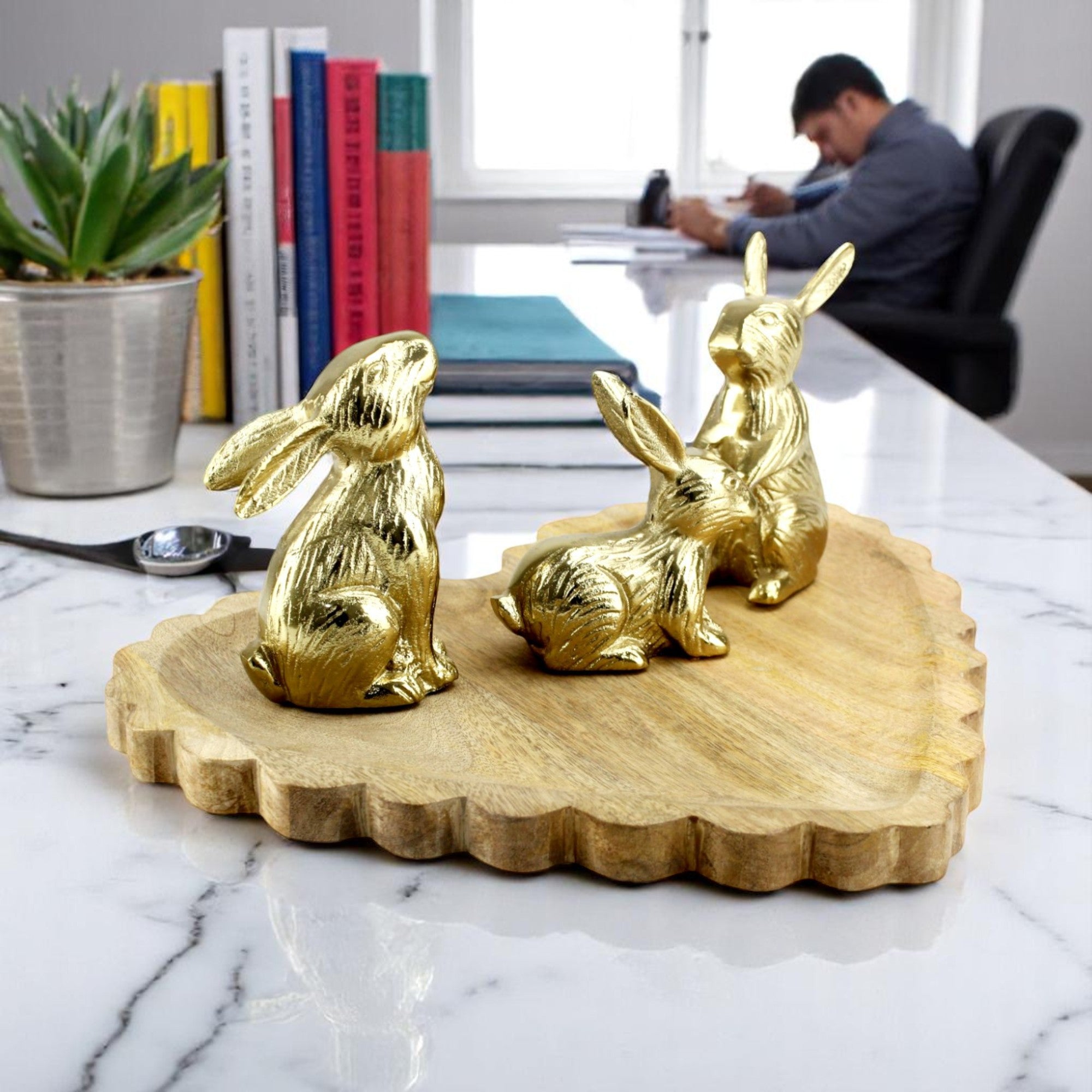 Wood Heart Base tray Decorative with Jointed Bunny Aluminum Figurine